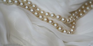 „Bisernom ogrlicom“ do seksualnog vrhunca: Tajna erotske igre koja budi sve čulo u tebi