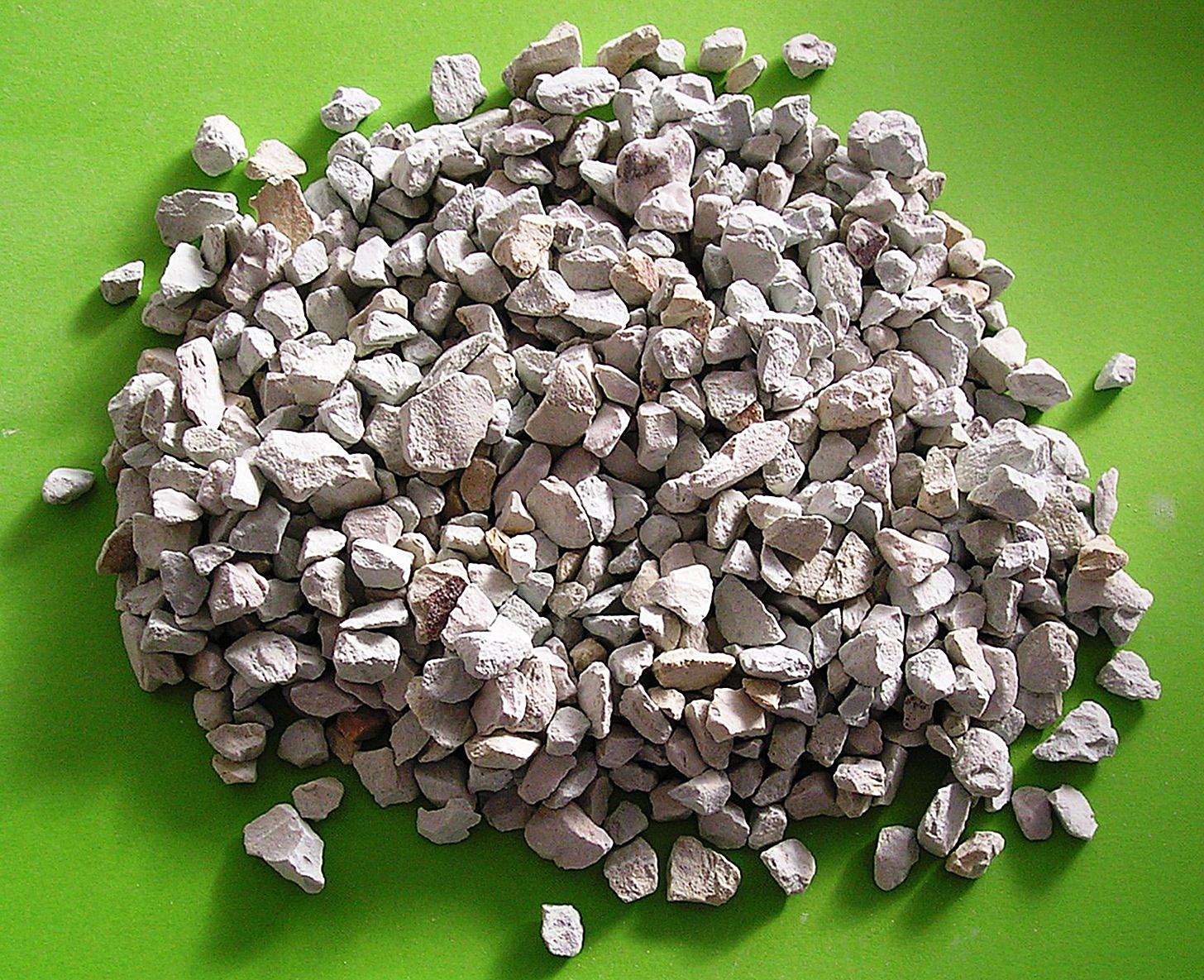 Цеолит для очистки. Цеолит минерал природный. Цеолиты адсорбенты. Перлит вермикулит керамзит. Цеолит клиноптилолит Zeolite.