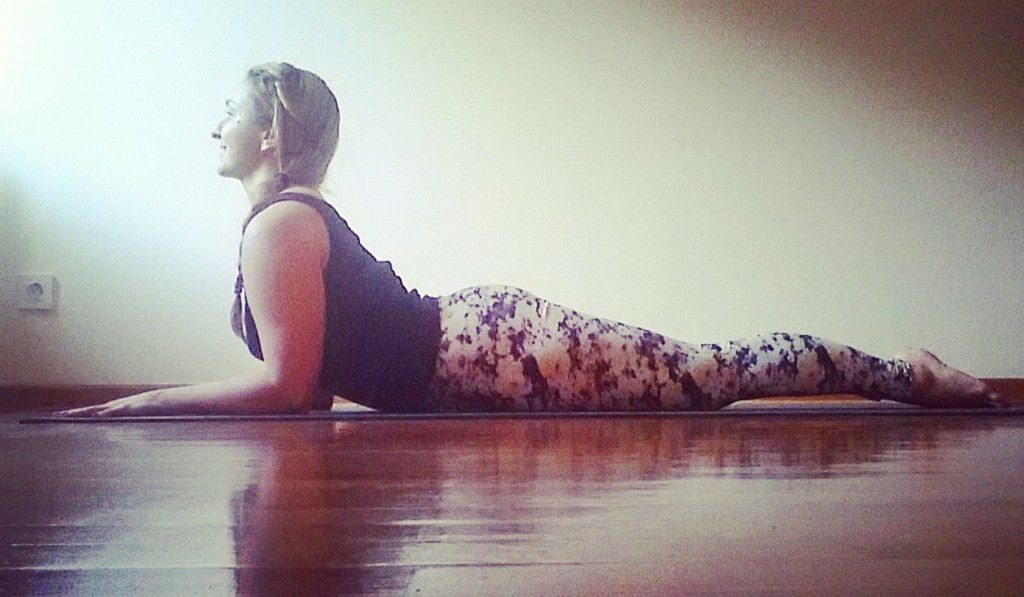 2.ardha bhujangasana-polozaj sfinge