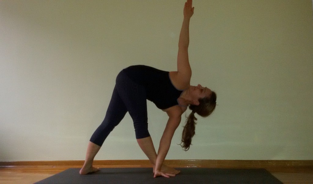 parivrtta trikonasana