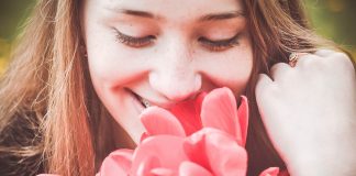 KRIZA IDENTITETA – Bol savremenog čoveka: Šta je zaista važno u mom životu? Zašto sam ovde?