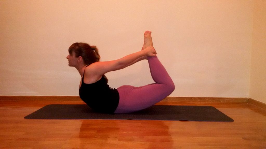 dhanurasana