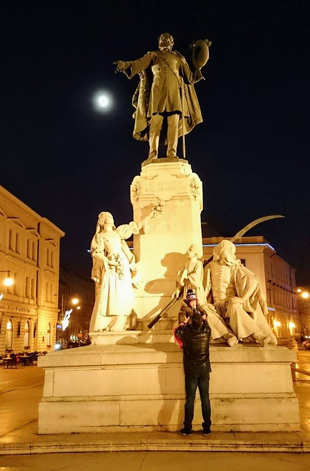 Lajoš Košut, jedini čovek koji je uznemirio mirni Segedin držeći govor koji je pokrenu revoluciju na balkonu dvadesetak metara udaljenom od njegove desne ruke.