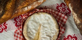 Kamamber, čuveni francuski sir, danas slavi rođendan