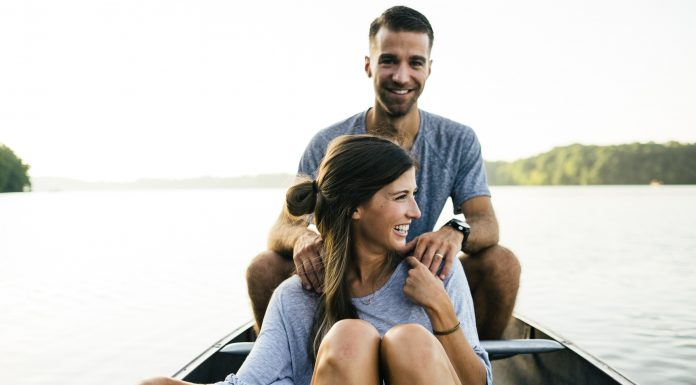 Emocionalni burnout izgleda kao lenjost — ali kod žena je to alarm