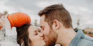 Ljubav u doba filtera, filera i materijalnog prestiža