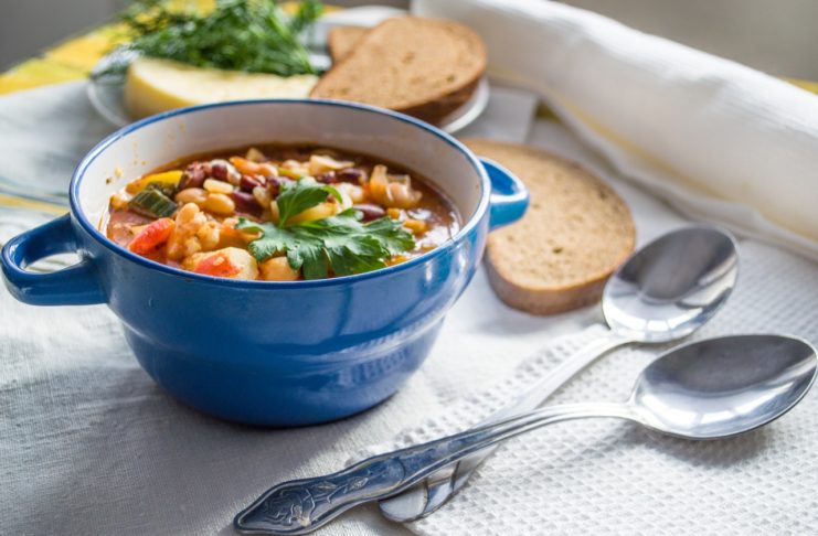 Moćna hrana protiv prehlade i virusa: Šta jesti da ojačaš imunitet i pobediš sezonu kašlja!