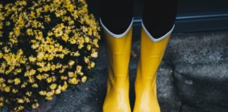 Gumene čizme: Za suve noge po vlažnom vremenu – Najmoderniji modeli ove sezone
