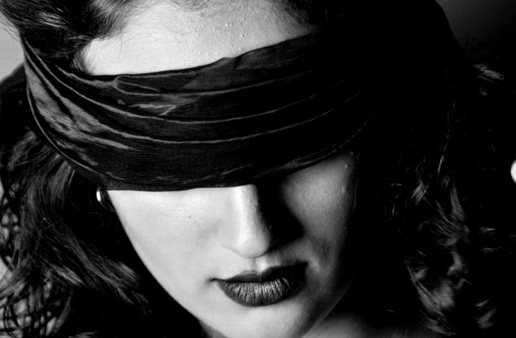 Frojdova šokantna tvrdnja: U krevetu nikada niste samo vas dvoje – u svakom seksualnom odnosu učestvuju četiri osobe