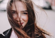 Kako da odredite podton kože? Praktični trikovi za savršen izbor šminke i odeće