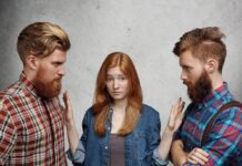 Ovo su horoskopski znaci koji najčešće ulaze u ljubavne trouglove: Da li ste među njima? Woman photo created by wayhomestudio - www.freepik.com