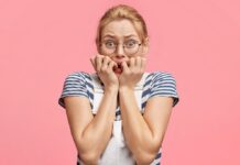 Hand photo created by wayhomestudio - www.freepik.com