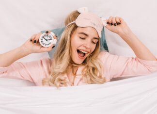 House photo created by lookstudio - www.freepik.com