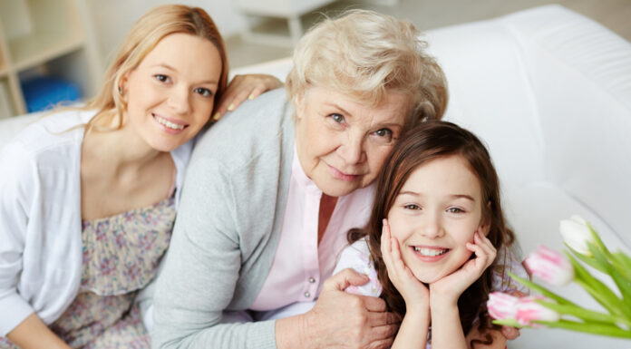 Old mother photo created by pressfoto - www.freepik.com