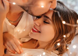 Sudbina menja pravila igre: Venera i Uran donose ljubav na prvi pogled, neočekivane susrete i preokrete koji se ne zaboravljaju Woman photo created by lookstudio - www.freepik.com