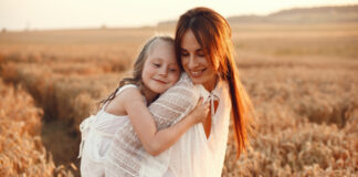 Woman photo created by prostooleh - www.freepik.com