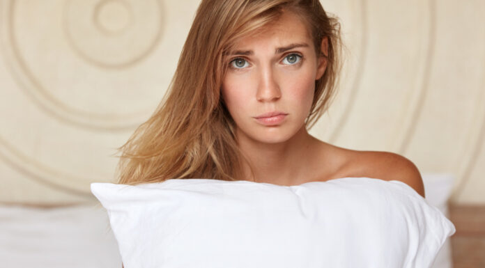 Hand photo created by wayhomestudio - www.freepik.com