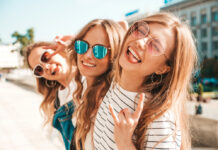 Girl friends photo created by halayalex - www.freepik.com