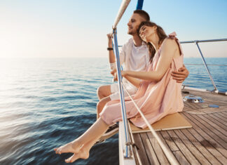 Mars u Ribama: Tihi rat emocija koji će promeniti vaše odnose (i razotkriti skrivene neprijatelje) Husband photo created by cookie_studio - www.freepik.com