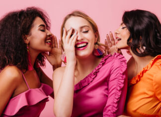 Gossip photo created by lookstudio - www.freepik.com