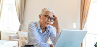 Uspešne žene sabotiraju sopstvenu zaradu – zašto? People technology photo created by stefamerpik - www.freepik.com