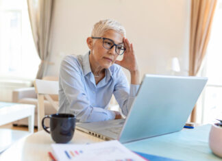 Uspešne žene sabotiraju sopstvenu zaradu – zašto? People technology photo created by stefamerpik - www.freepik.com