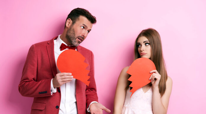 Breakup photo created by gpointstudio - www.freepik.com