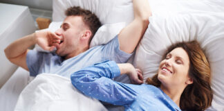 Couple sleeping photo created by gpointstudio - www.freepik.com