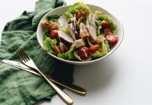 Salata nije uvek zdrav izbor: Evo kad vas tanjir zelenog zapravo sabotira!