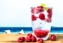 VODA OBOGAĆENA VODONIKOM: Otkrijte napitak protiv starenja koji je idealan prirodni antioksidans Infused water photo created by rawpixel.com - www.freepik.com