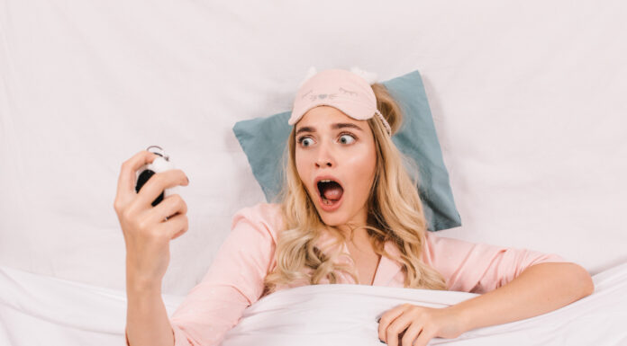 Jedan sat koji šokira telo: Ko je najviše na udaru i kako da preživimo pomeranje sata bez posledica Image by lookstudio on Freepik