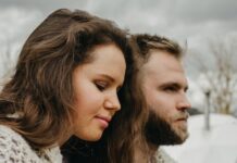 Šta se zaista dešava sa tvojim telom posle raskida: Hormoni luduju, telo boli, a kilogrami se lepe