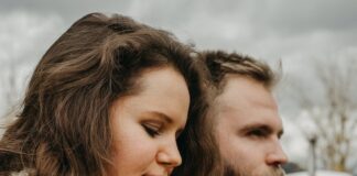 Šta se zaista dešava sa tvojim telom posle raskida: Hormoni luduju, telo boli, a kilogrami se lepe