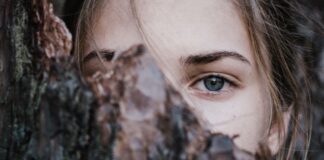 „Nisam dostojna ljubavi“ – kako se osloboditi osećaja nedovoljnosti koji nas tiho uništava