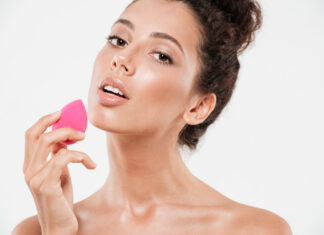 Kućni tretmani vs. profesionalna nega: gde žene greše i kako nesvesno sabotiraju svoju kožu