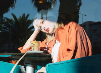 Kako preživeti nedelju uveče kad ti ponedeljak već sedi na grudima i dišeš na škrge