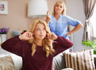 Svađa sa buntovnim 14-godišnjakom usred talasa vrućine? Tajne perimenopauze i roditeljstva koje morate da znate