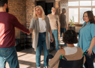 Prvi utisak se formira za 7 sekundi: Ove 3 stvari otkrivaju o vama više nego što mislite